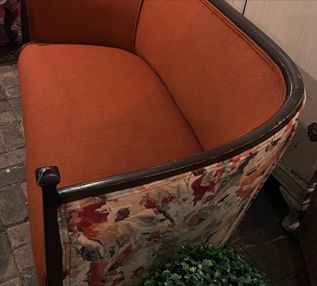 2 Seater Settee