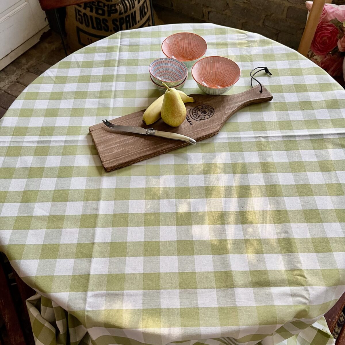 Green & White Table Cloth