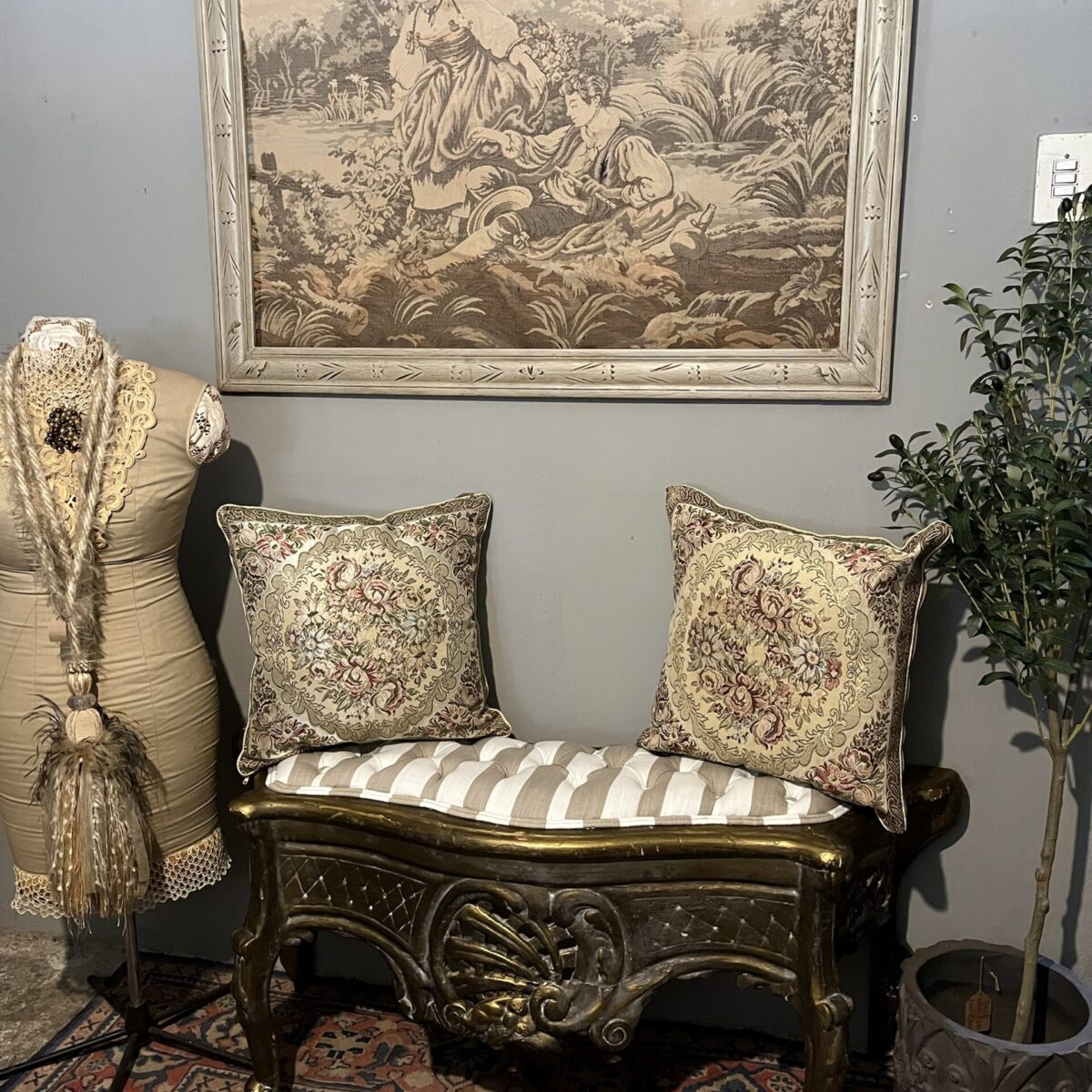 Gilded Bench Seat